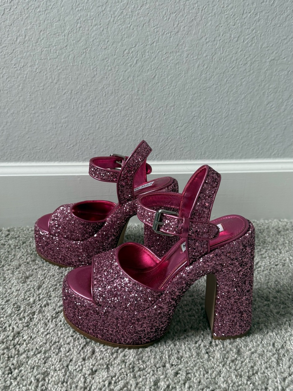 Steve Madden Sweets Pink Glitter Shoes - Picture 9 of 12